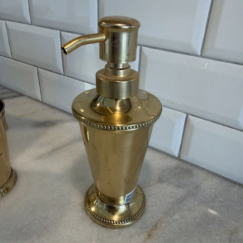 Vintage Croscill Brass Bathroom Set Tissue Cover, Soap Dispenser, Cup ES0002